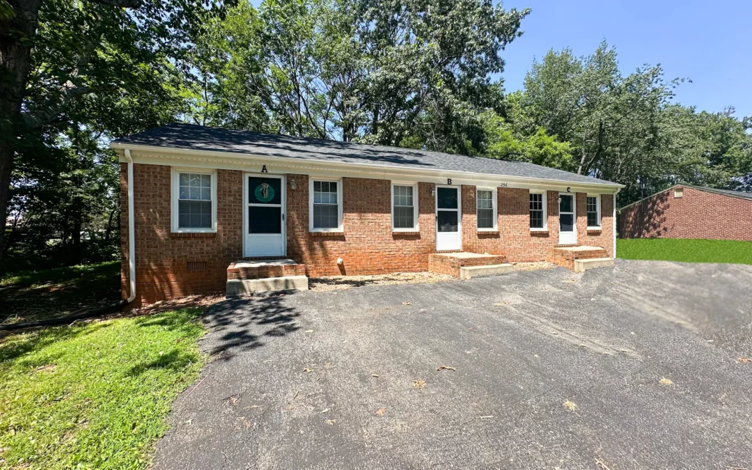 256 OAK HILL DR, LYNCHBURG, VA 24502
