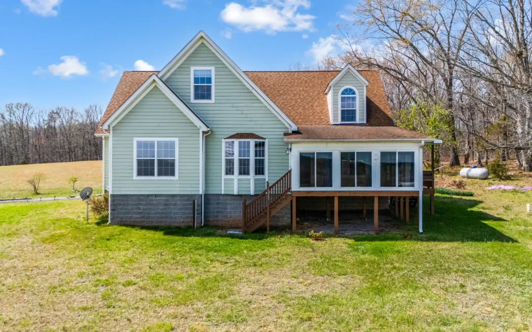 4072 RED OAK SCHOOL RD, CONCORD, VA 24538